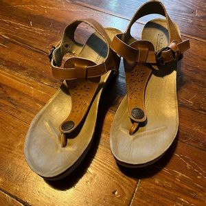 Madeline size 10 gently used wedges